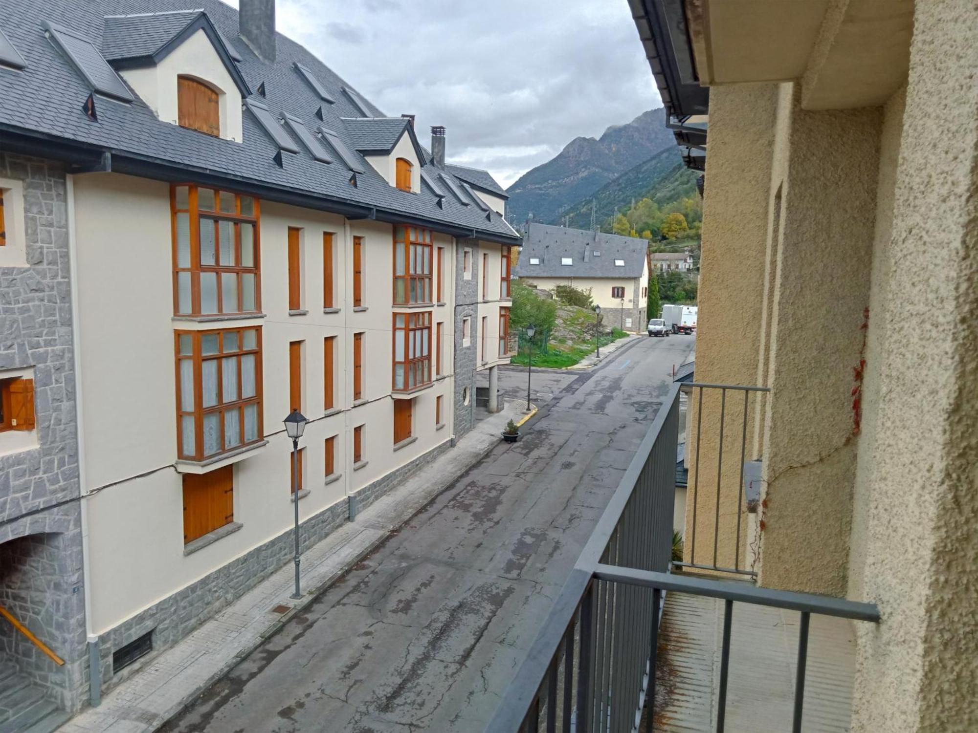 Apartamentos Valle De Tena - Biescas 3000 外观 照片
