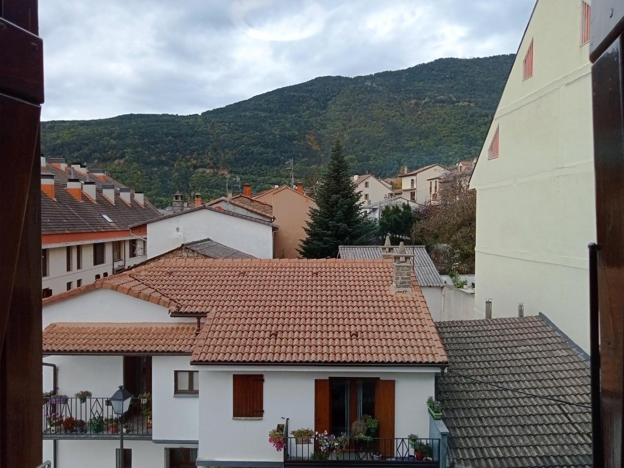 Apartamentos Valle De Tena - Biescas 3000 外观 照片