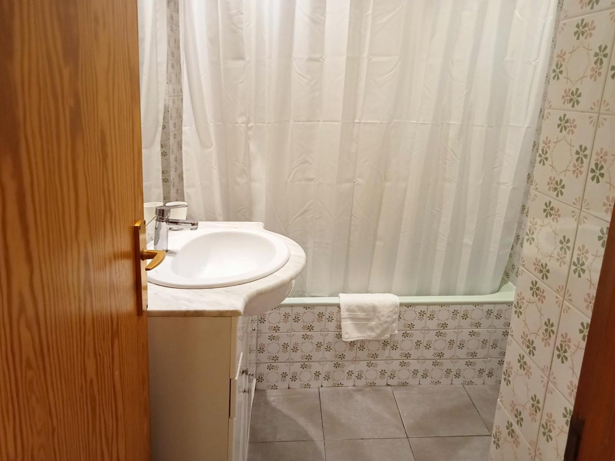 Apartamentos Valle De Tena - Biescas 3000 外观 照片
